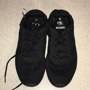 Men’s Black non-marking athletic shoes 8.5